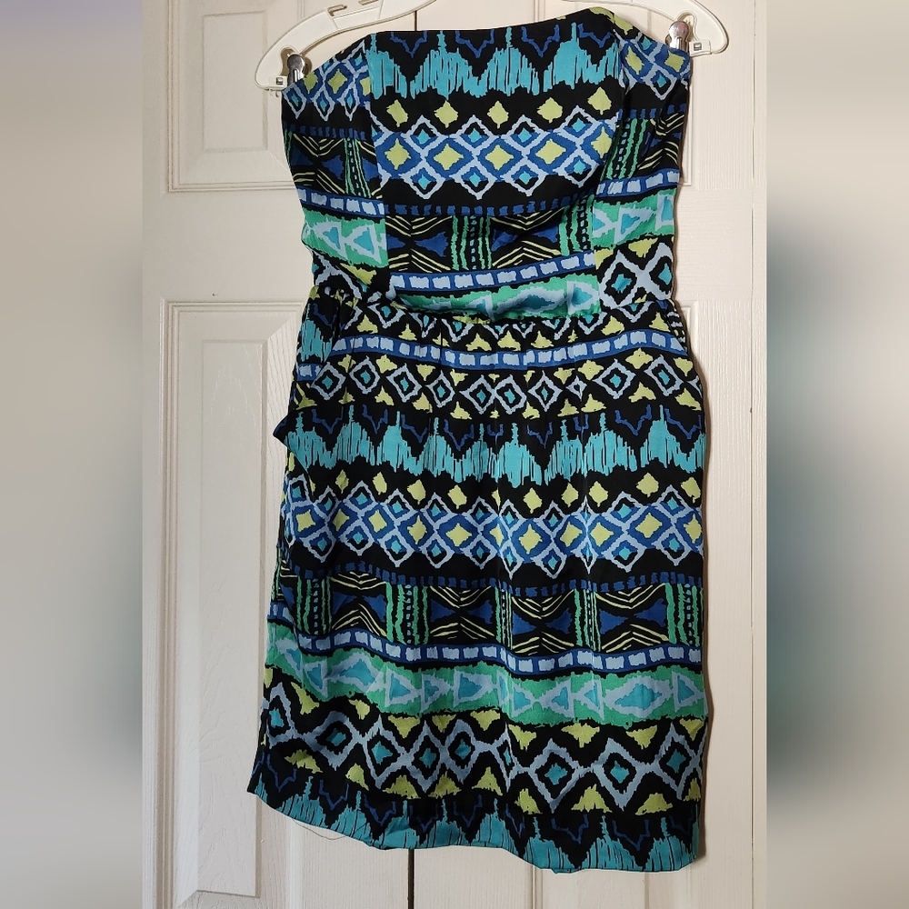 Geometric strapless dress